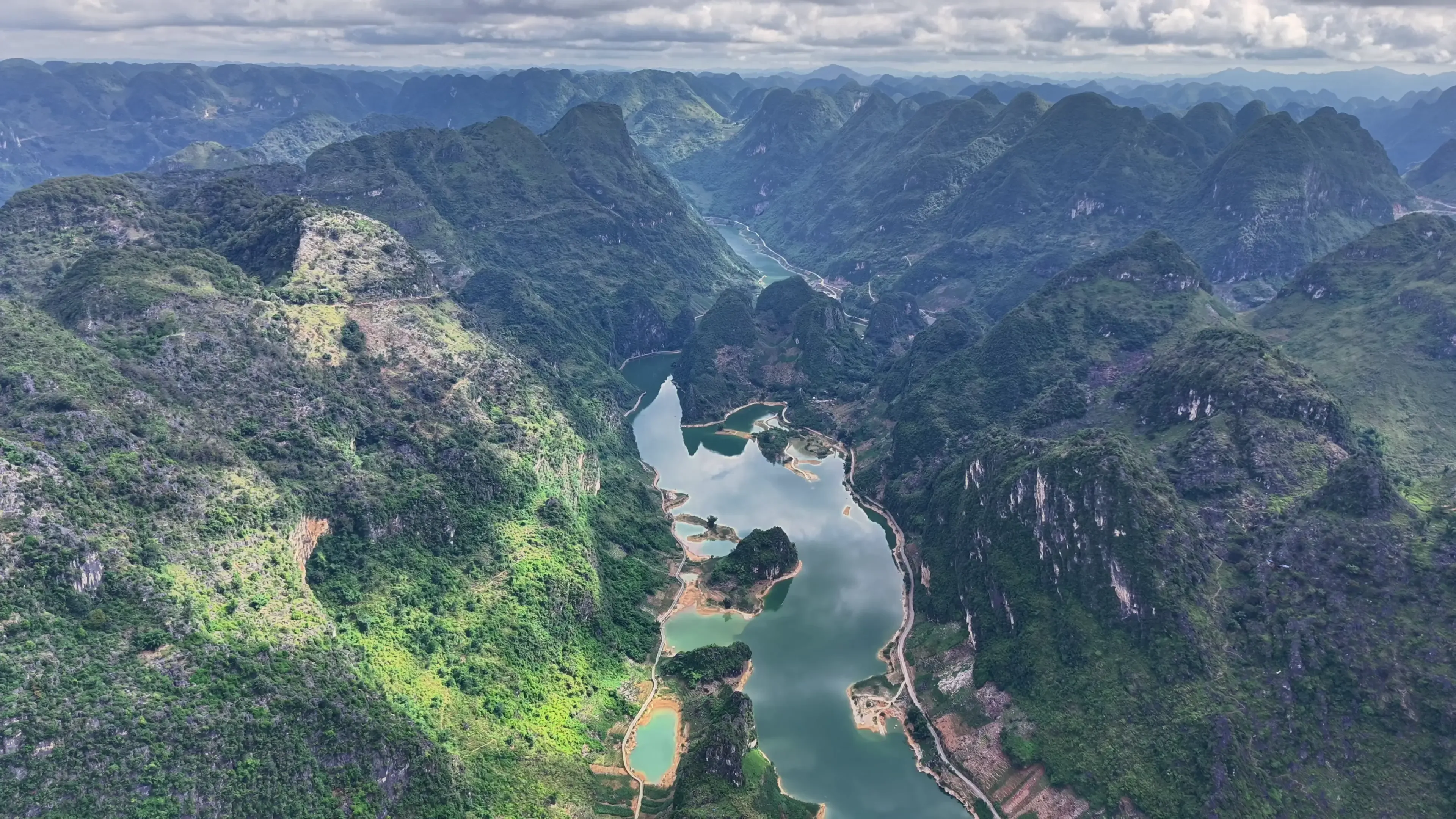 浩坤湖航拍视角景色 (27)