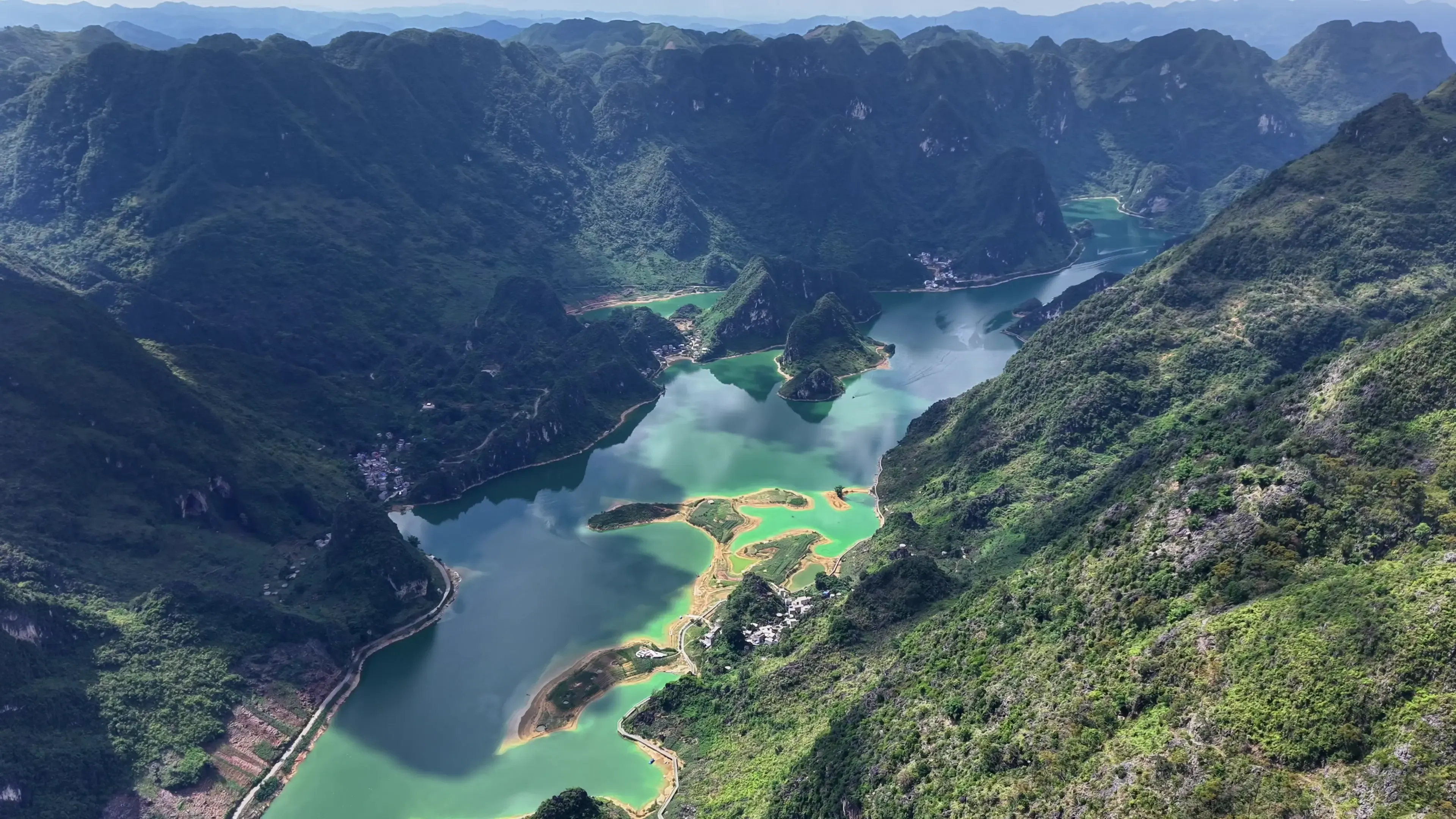 浩坤湖航拍视角景色 (24)