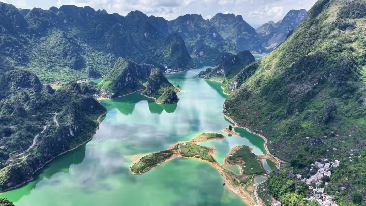 浩坤湖航拍视角景色 (25)