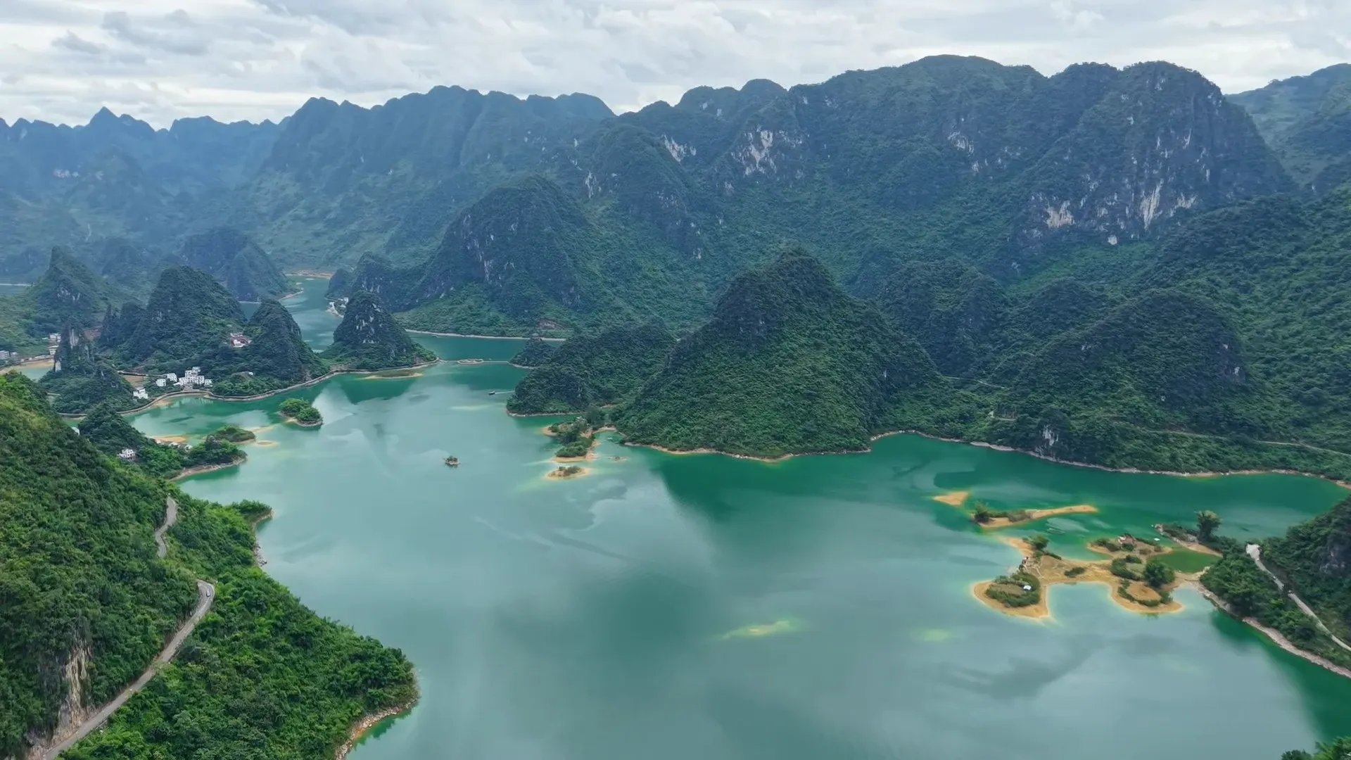 浩坤湖航拍视角景色 (31)