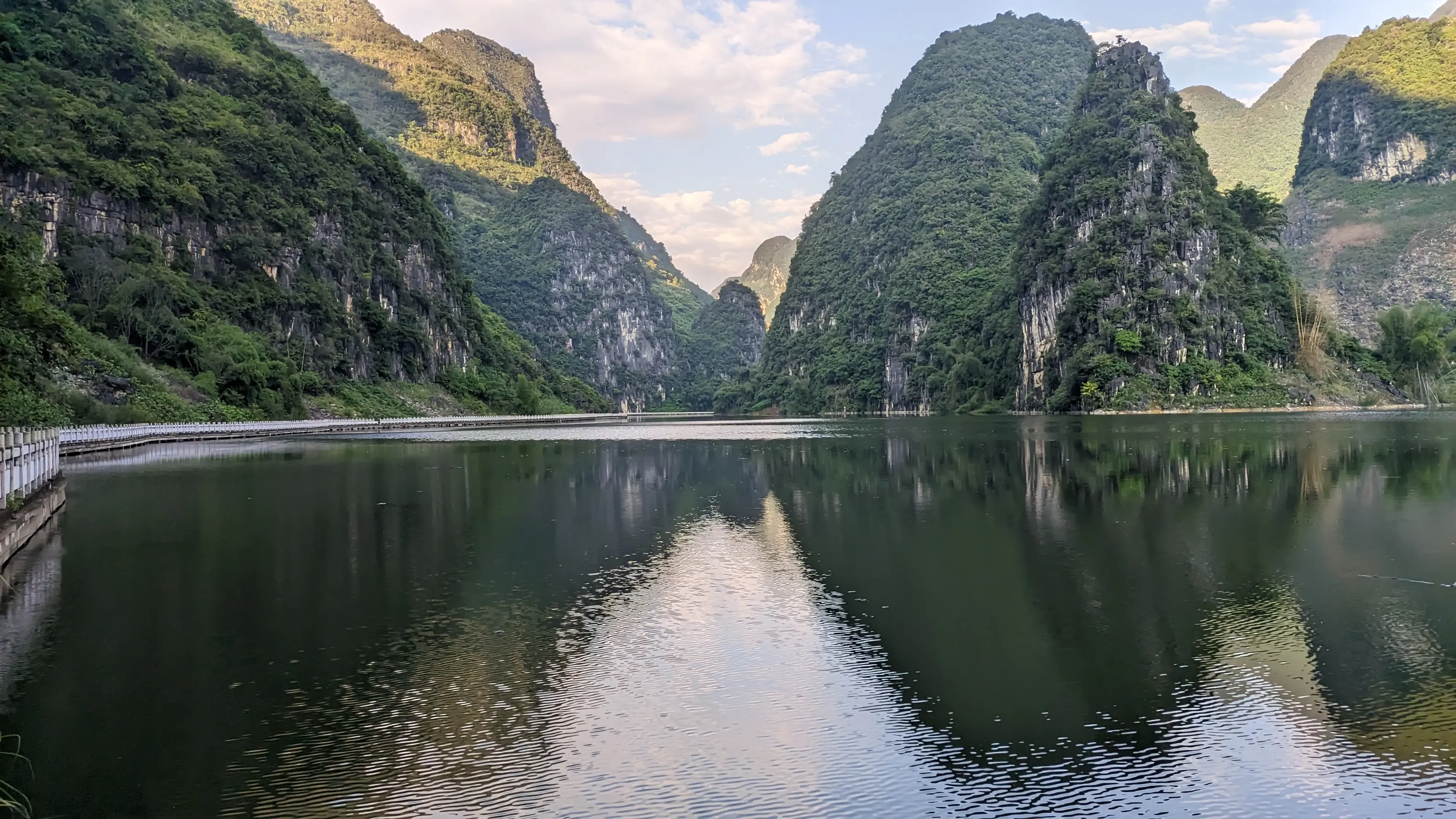 浩坤湖骑行栈道景色 (2)